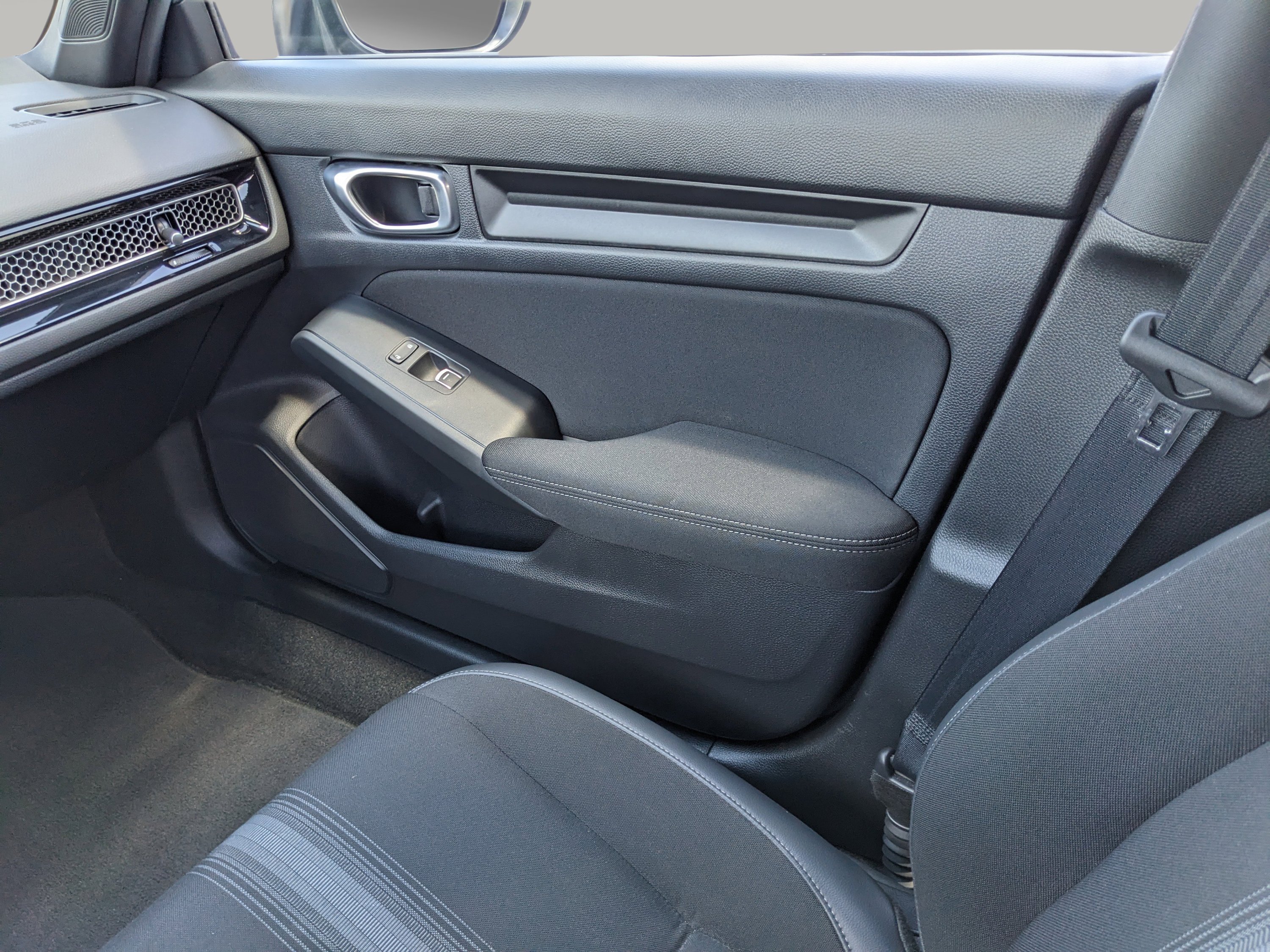 Used 2023 Honda Civic Sport image 16