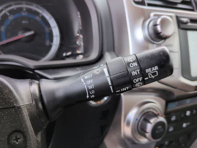 Used 2015 Toyota 4Runner Limited AWD/4WD image 26