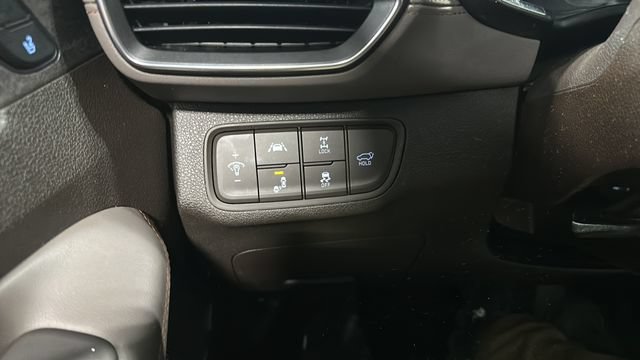 Used 2019 Hyundai Santa Fe AWD image 13