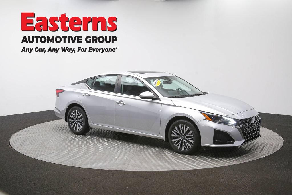 Used 2023 Nissan Altima 2.5 SV w/ SV Premium Package AWD/4WD image 51