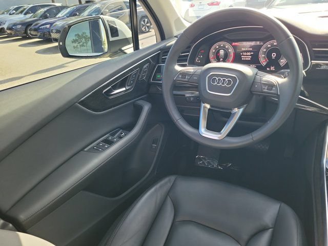 Used 2023 Audi Q7 3.0T Premium Plus w/ Premium Plus Package AWD/4WD image 13