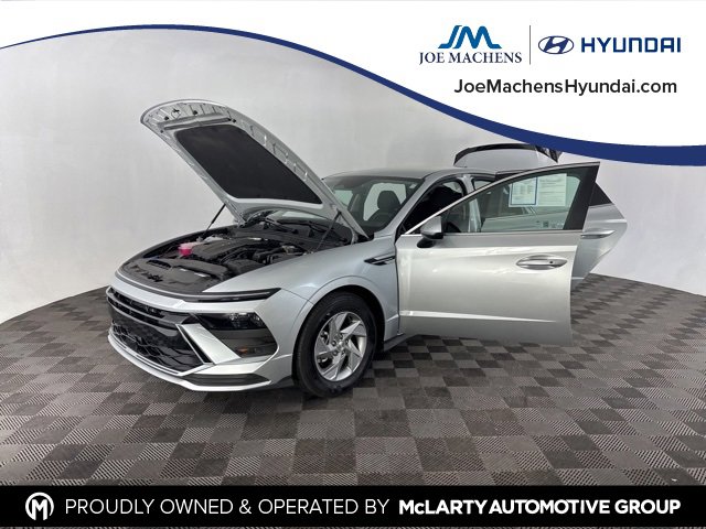 Certified 2025 Hyundai Sonata SE image 11
