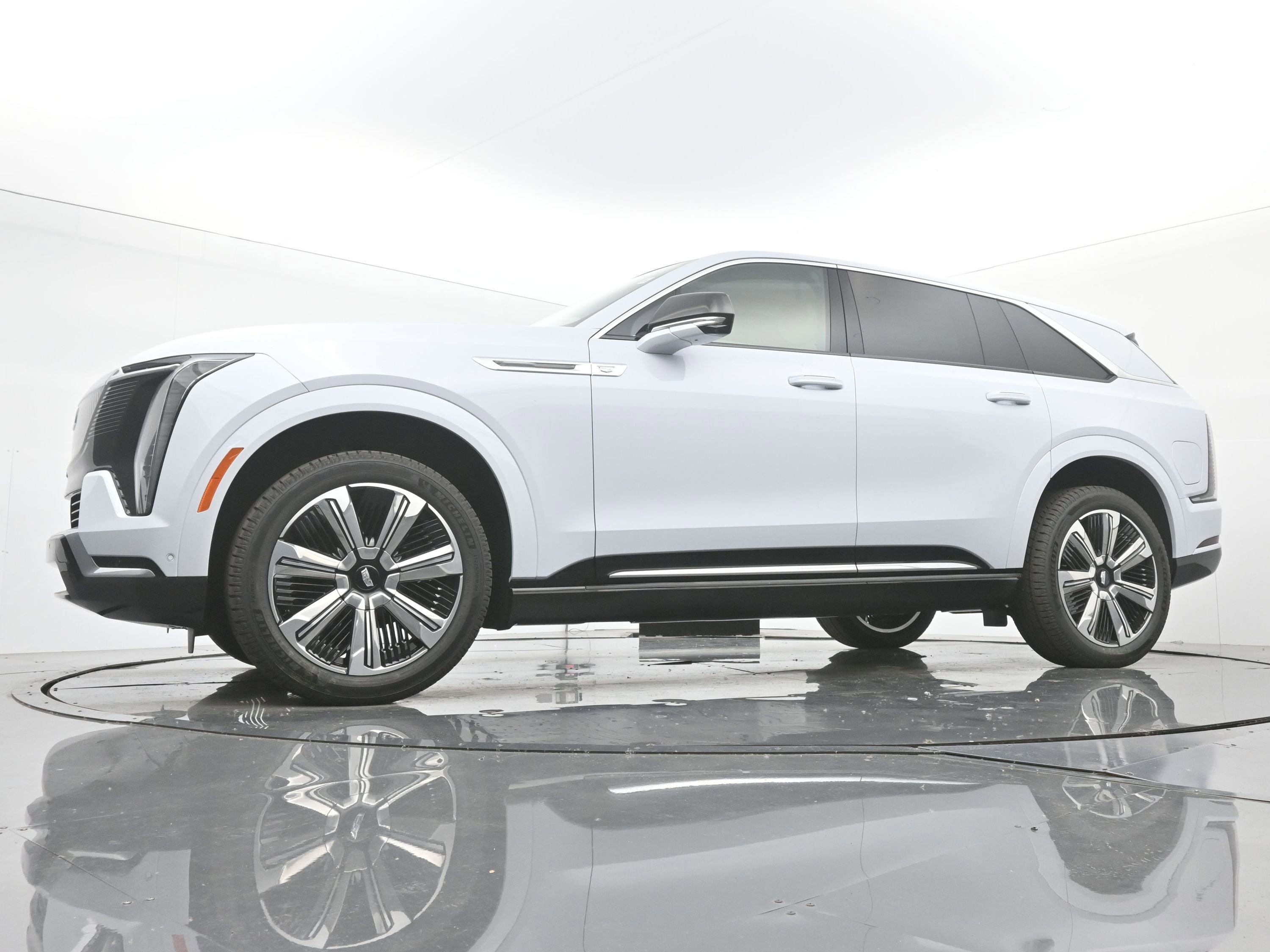 New 2026 Cadillac Escalade IQ Luxury 2 image 16