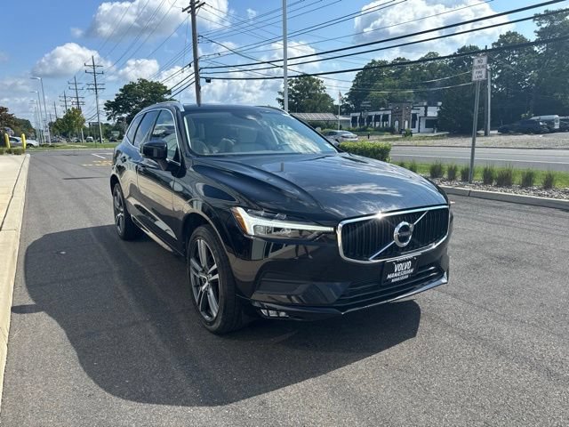 Used 2021 Volvo XC60 T5 Momentum w/ Climate Package AWD/4WD image 6