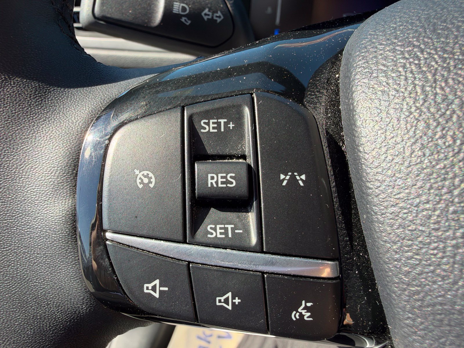 Used 2024 Ford Escape Active AWD/4WD image 15