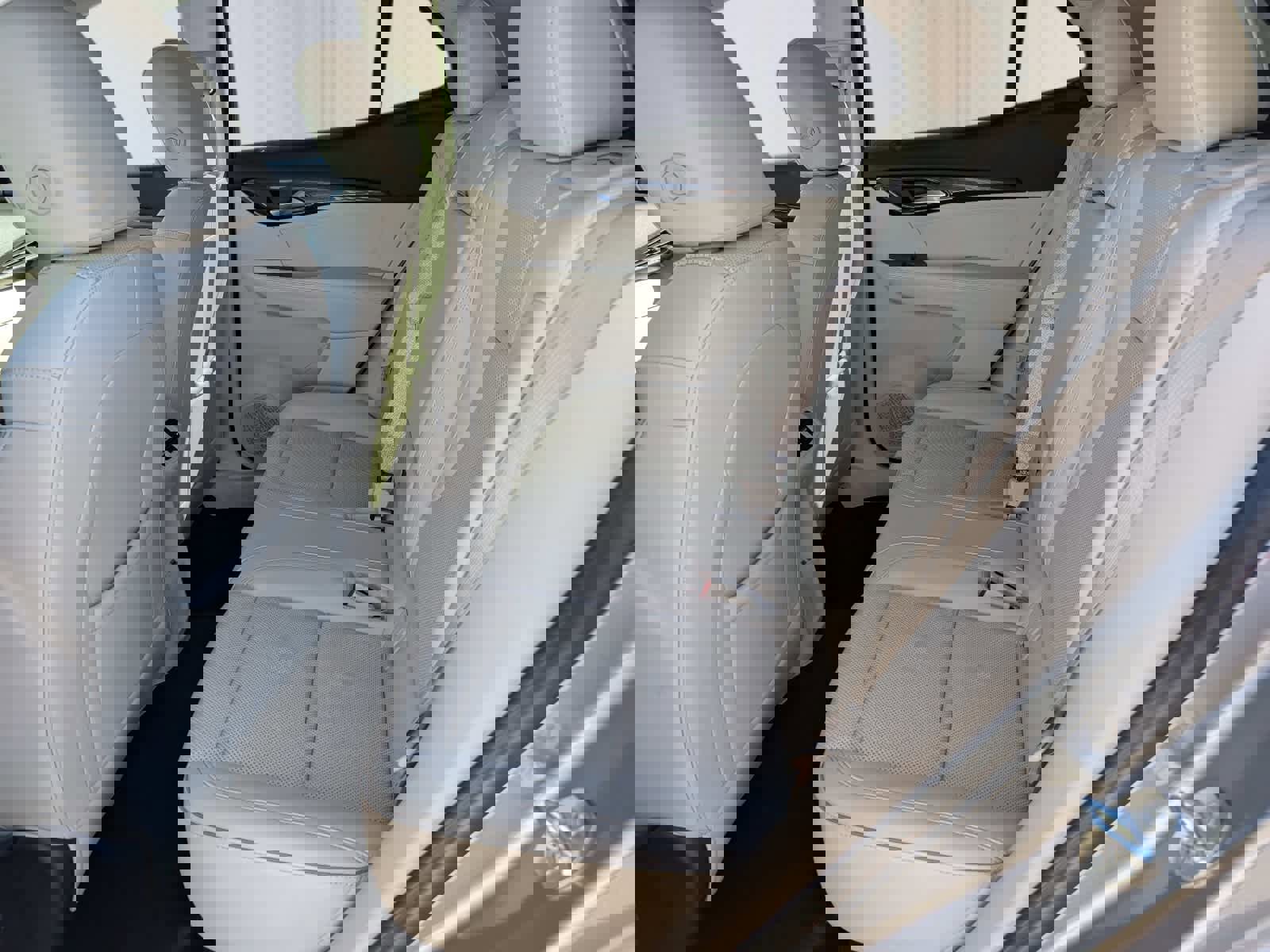 Used 2021 Buick Envision Essence image 12