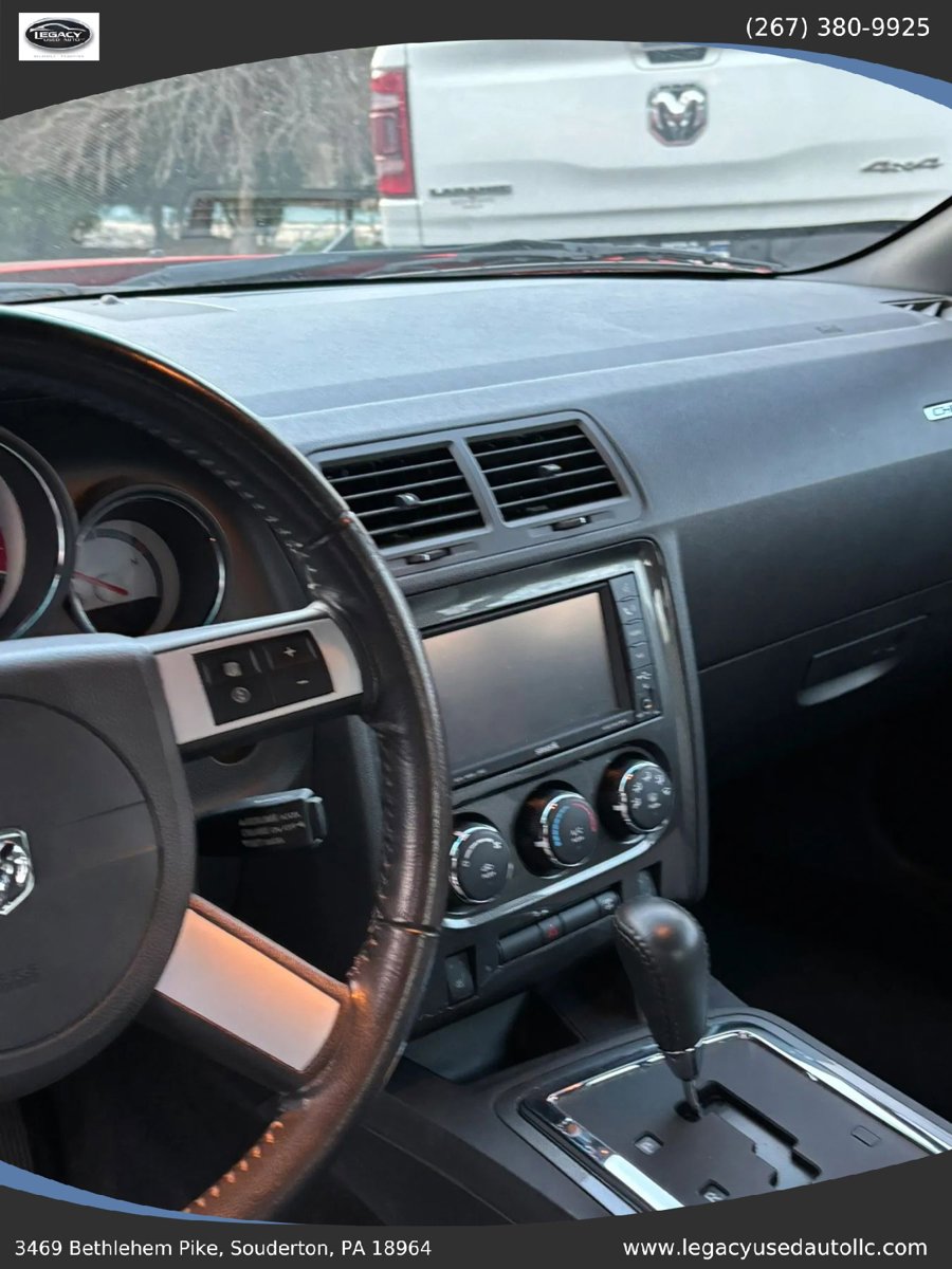 Used 2009 Dodge Challenger R/T RWD image 34
