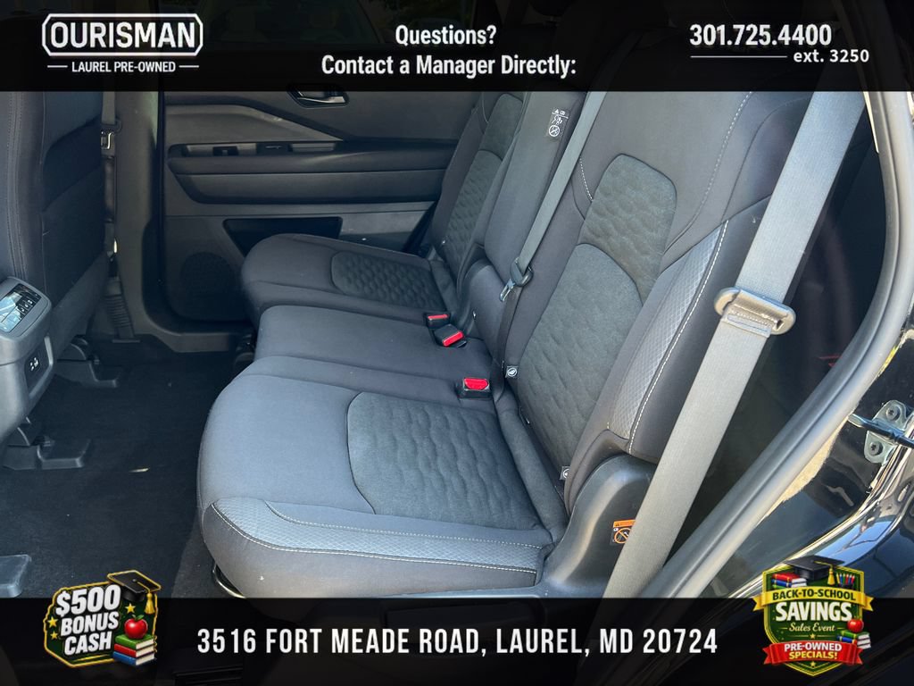 Used 2025 Nissan Pathfinder SV FWD image 16