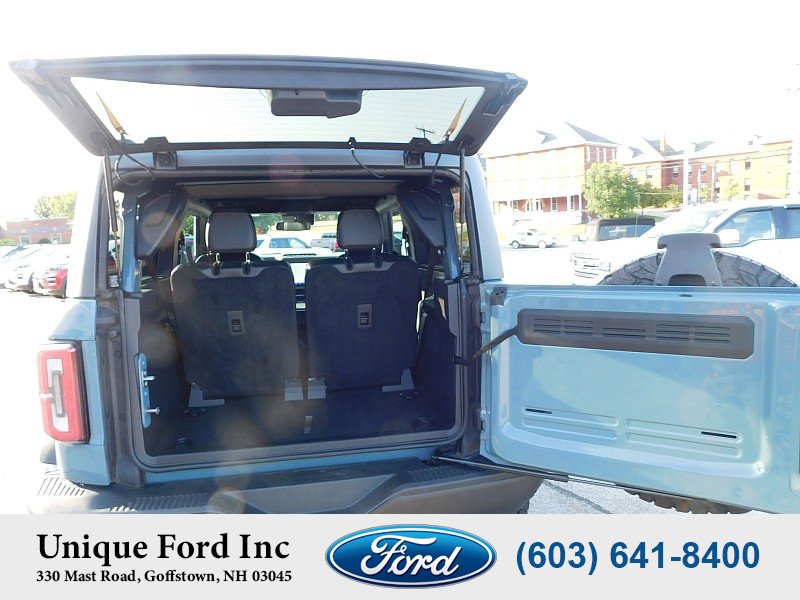 Used 2022 Ford Bronco Badlands image 9