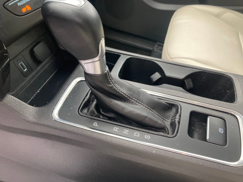 Used 2018 Ford Escape SEL w/ SEL Sport Appearance Package image 31