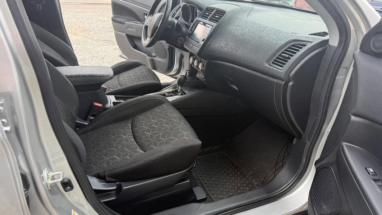 Used 2022 Mitsubishi Outlander Sport ES image 17