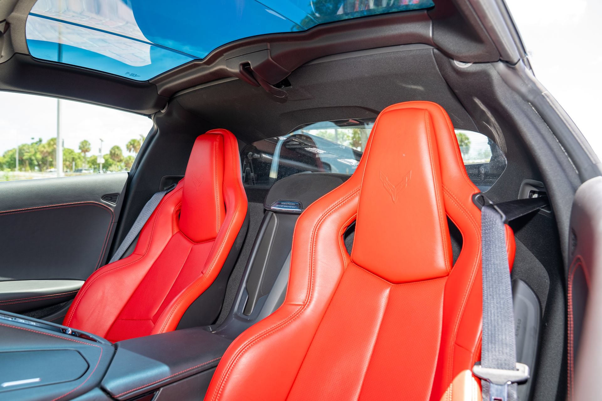Used 2022 Chevrolet Corvette Stingray Coupe w/ Engine Appearance Package RWD image 33