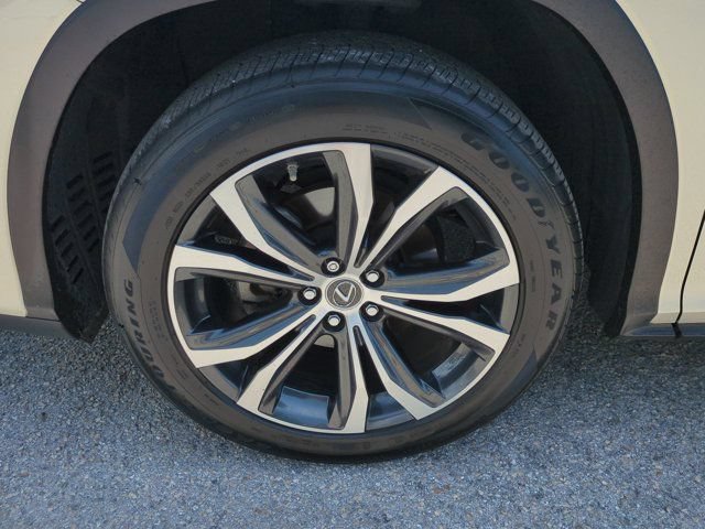 Certified 2020 Lexus RX 350L Premium w/ Premium Package AWD/4WD image 11