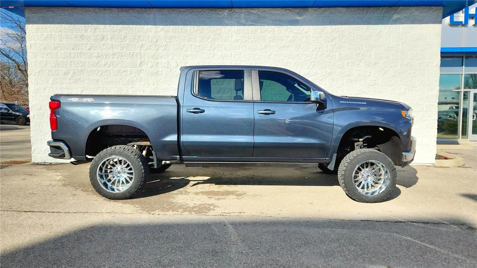 Used 2021 Chevrolet Silverado 1500 LT