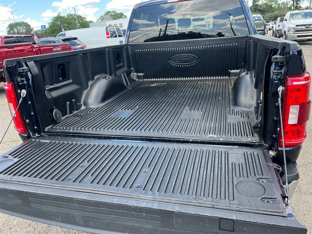 Used 2022 Ford F150 XLT w/ XTR Package image 10