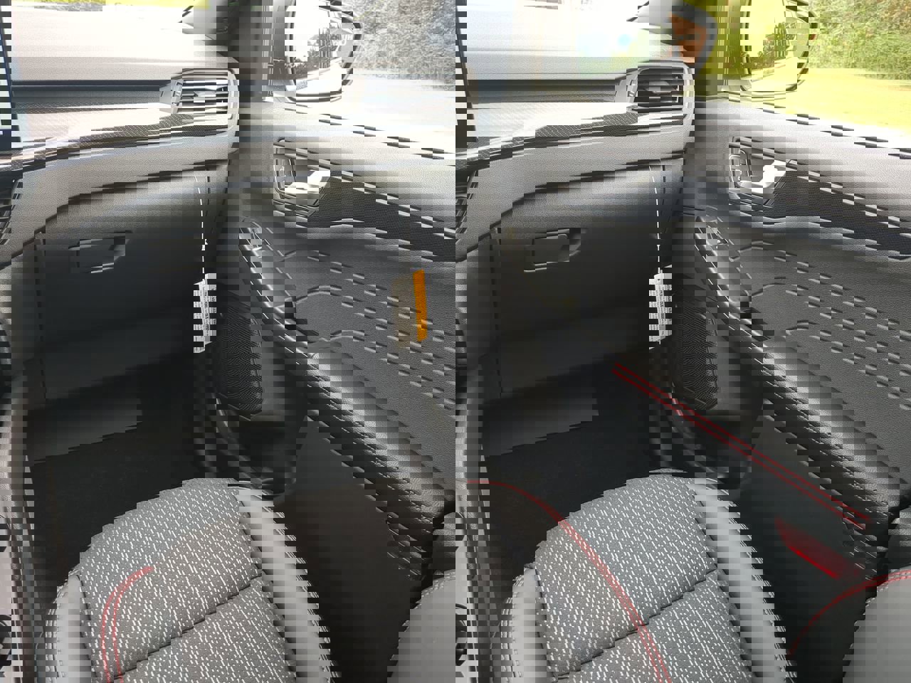 New 2026 Ford Escape ST-Line w/ Tech Pack #1 image 15