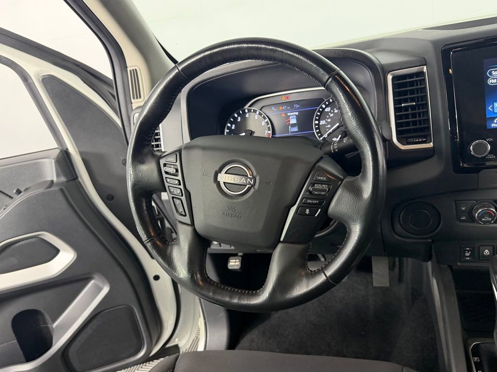 Used 2023 Nissan Frontier SV w/ Technology Package RWD image 16