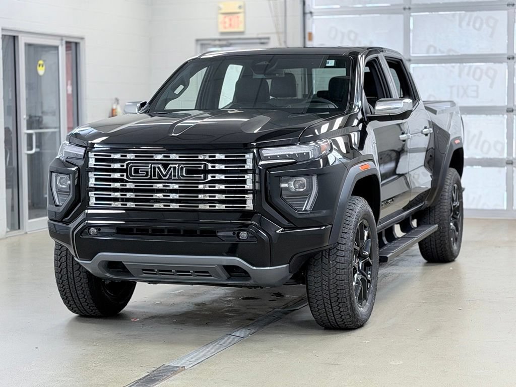 New 2026 GMC Canyon Denali w/ LPO, Denali Black Edition AWD/4WD image 3