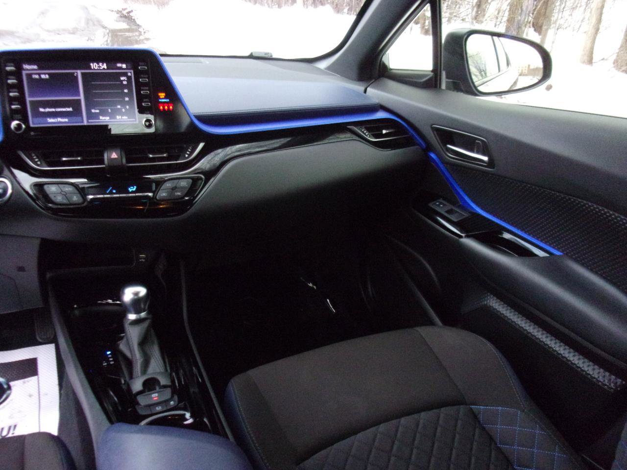 Used 2021 Toyota C-HR XLE image 12