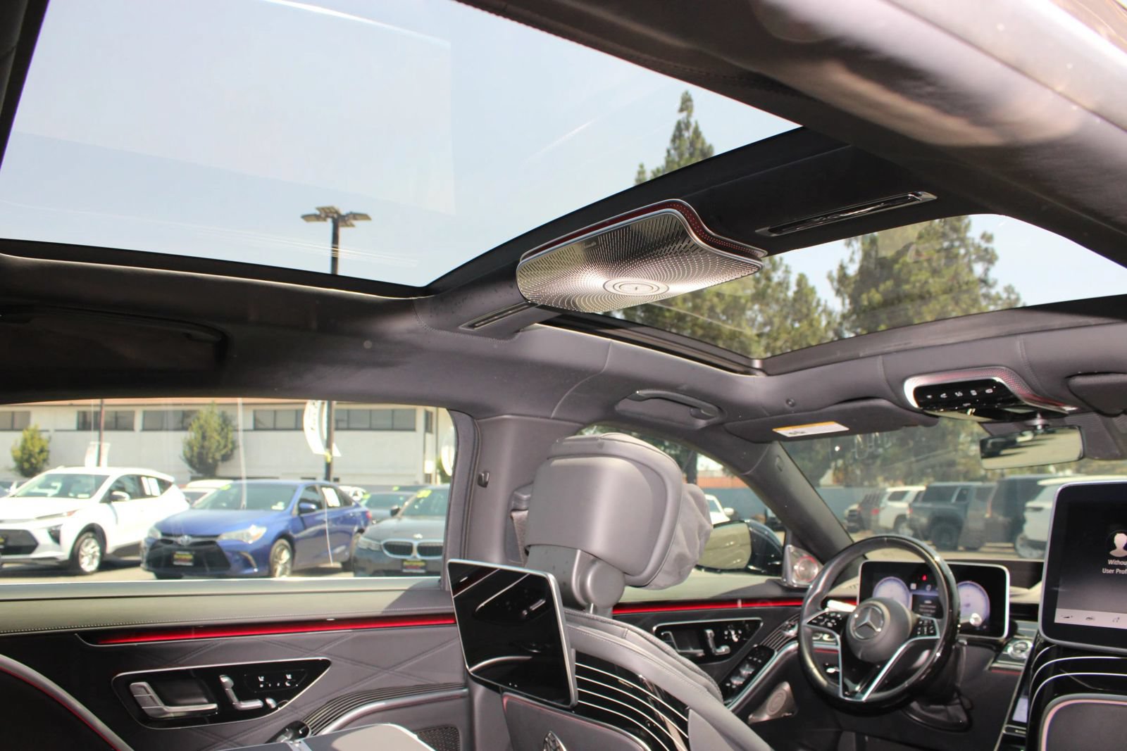 Used 2024 Mercedes-Benz Maybach S 580 4MATIC image 56
