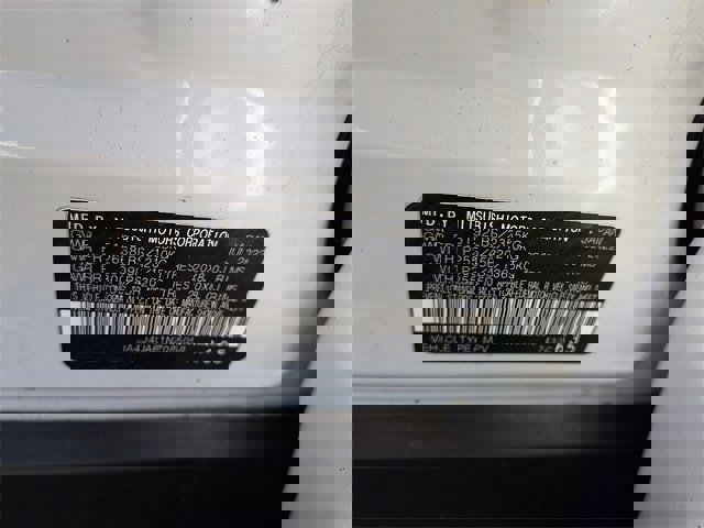 Used 2022 Mitsubishi Outlander SE image 14