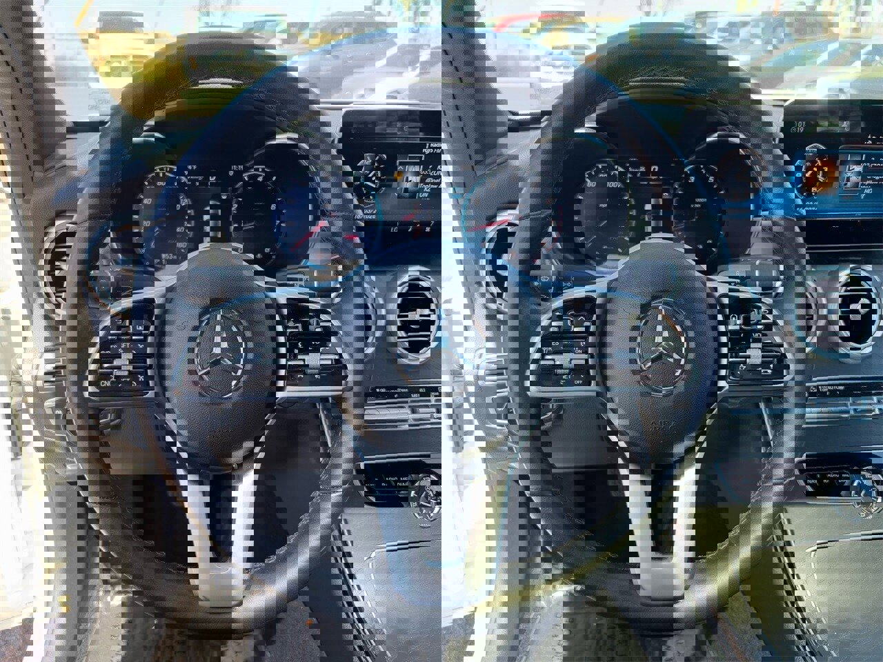 Used 2021 Mercedes-Benz C 300 C 300 image 18