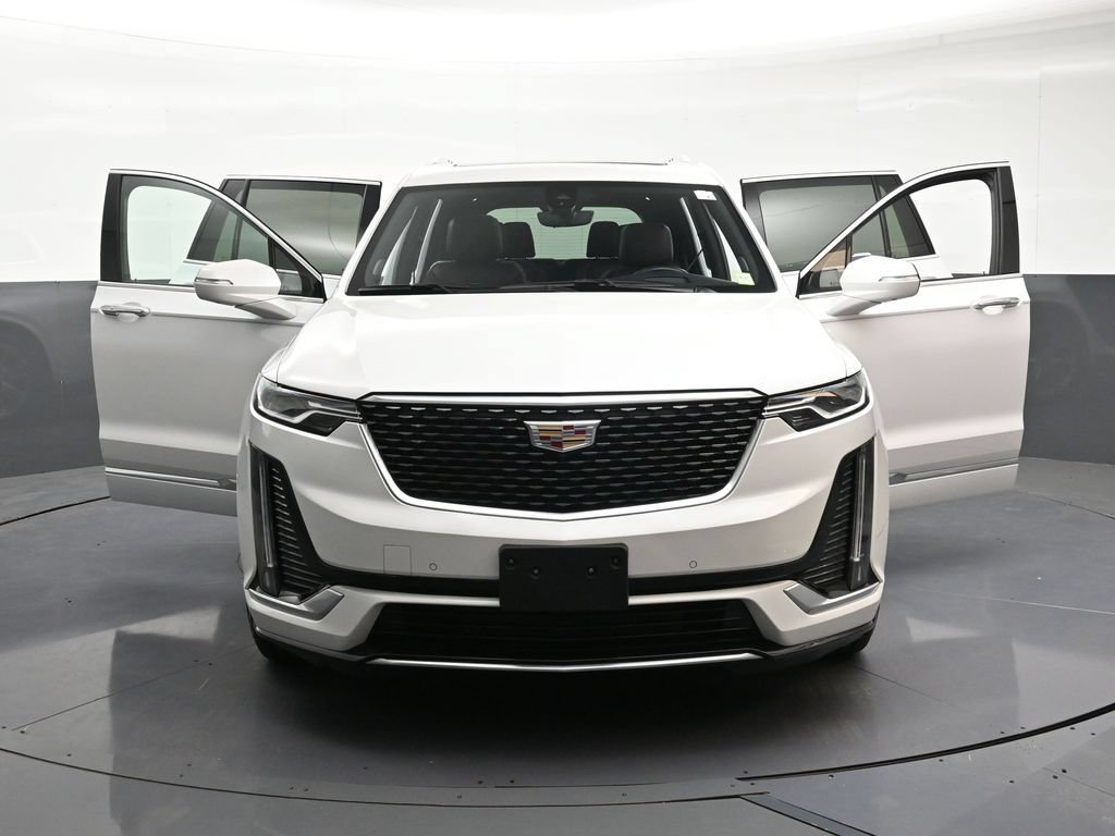 Used 2023 Cadillac XT6 Premium Luxury w/ Technology Package AWD/4WD image 37