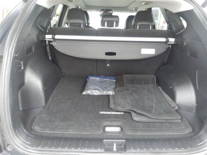 Used 2023 Hyundai Tucson Limited w/ Cargo Package image 10