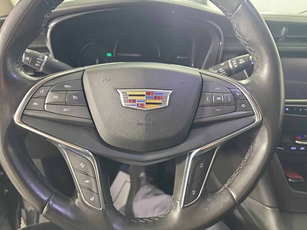 Used 2018 Cadillac XT5 Luxury w/ Driver Awareness Package AWD/4WD image 29