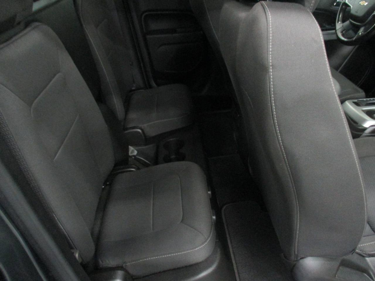 Used 2016 Chevrolet Colorado LT w/ LT Convenience Package image 11