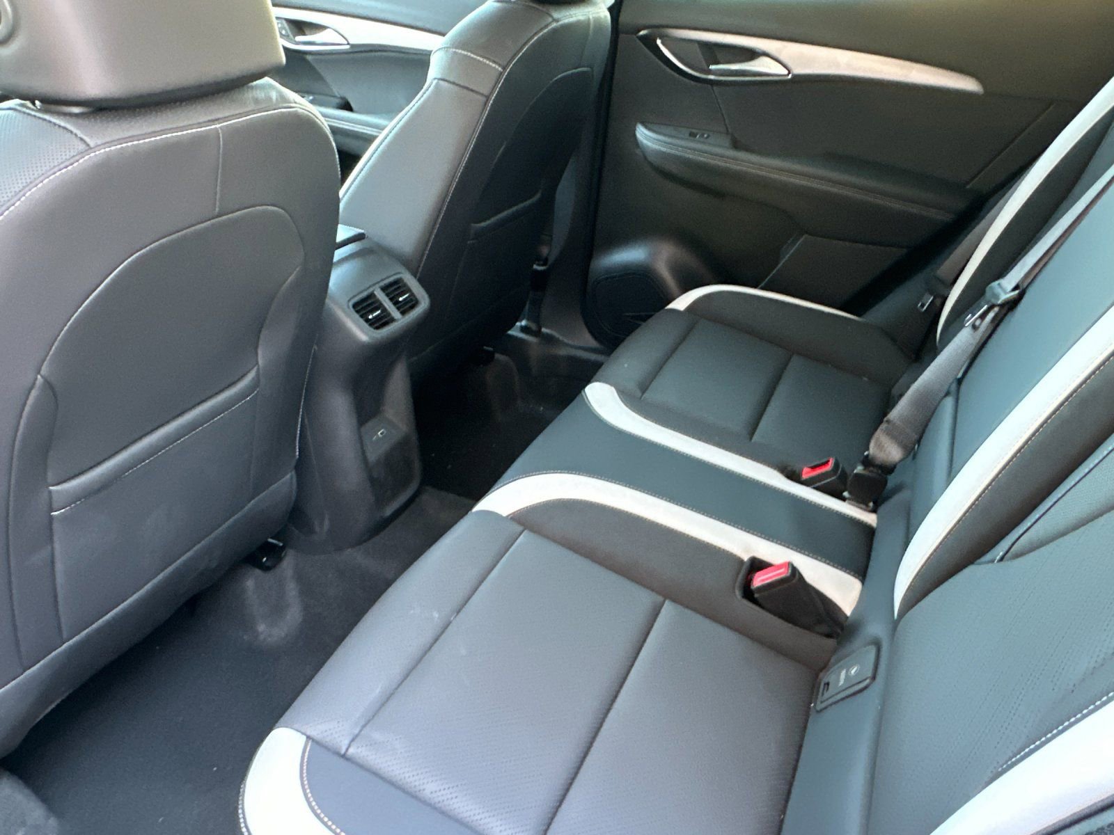 New 2025 Buick Envision Sport Touring image 12