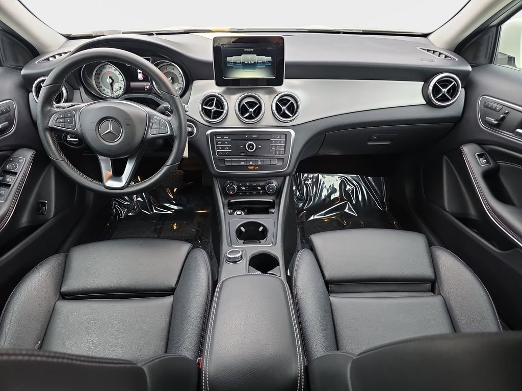 Used 2017 Mercedes-Benz GLA 250 image 10