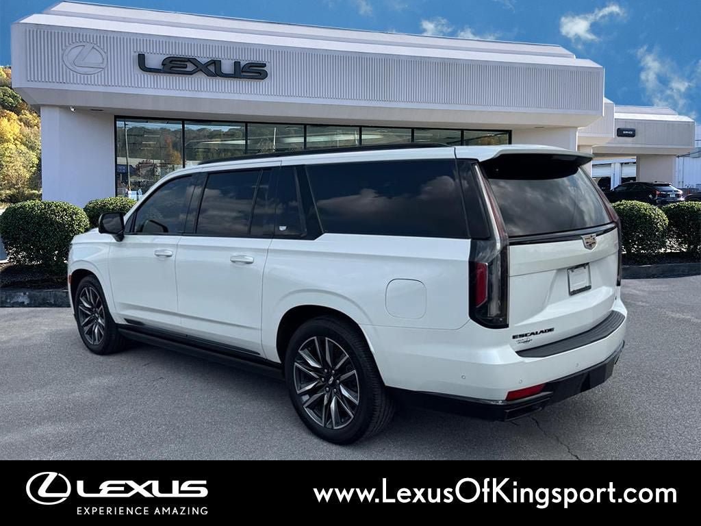 Used 2021 Cadillac Escalade ESV Sport w/ Driver Assist Tech Package AWD/4WD image 3