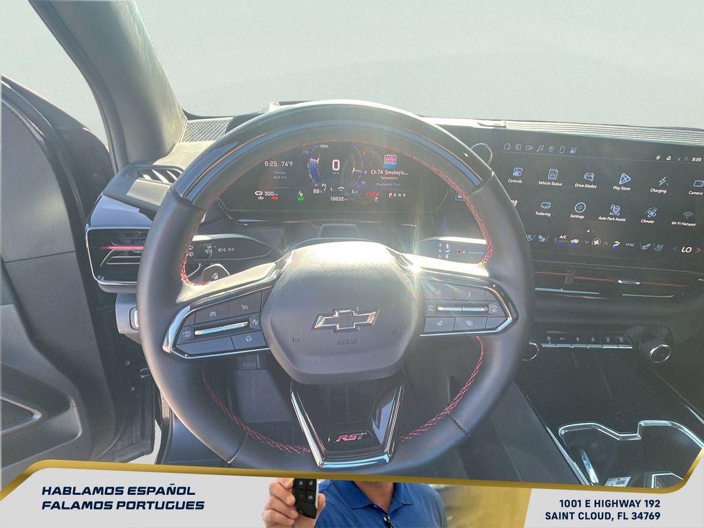 Certified 2025 Chevrolet Silverado EV RST AWD/4WD image 18