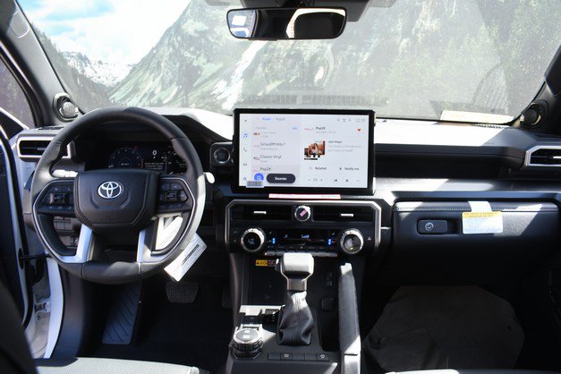 New 2026 Toyota 4Runner Limited AWD/4WD image 9