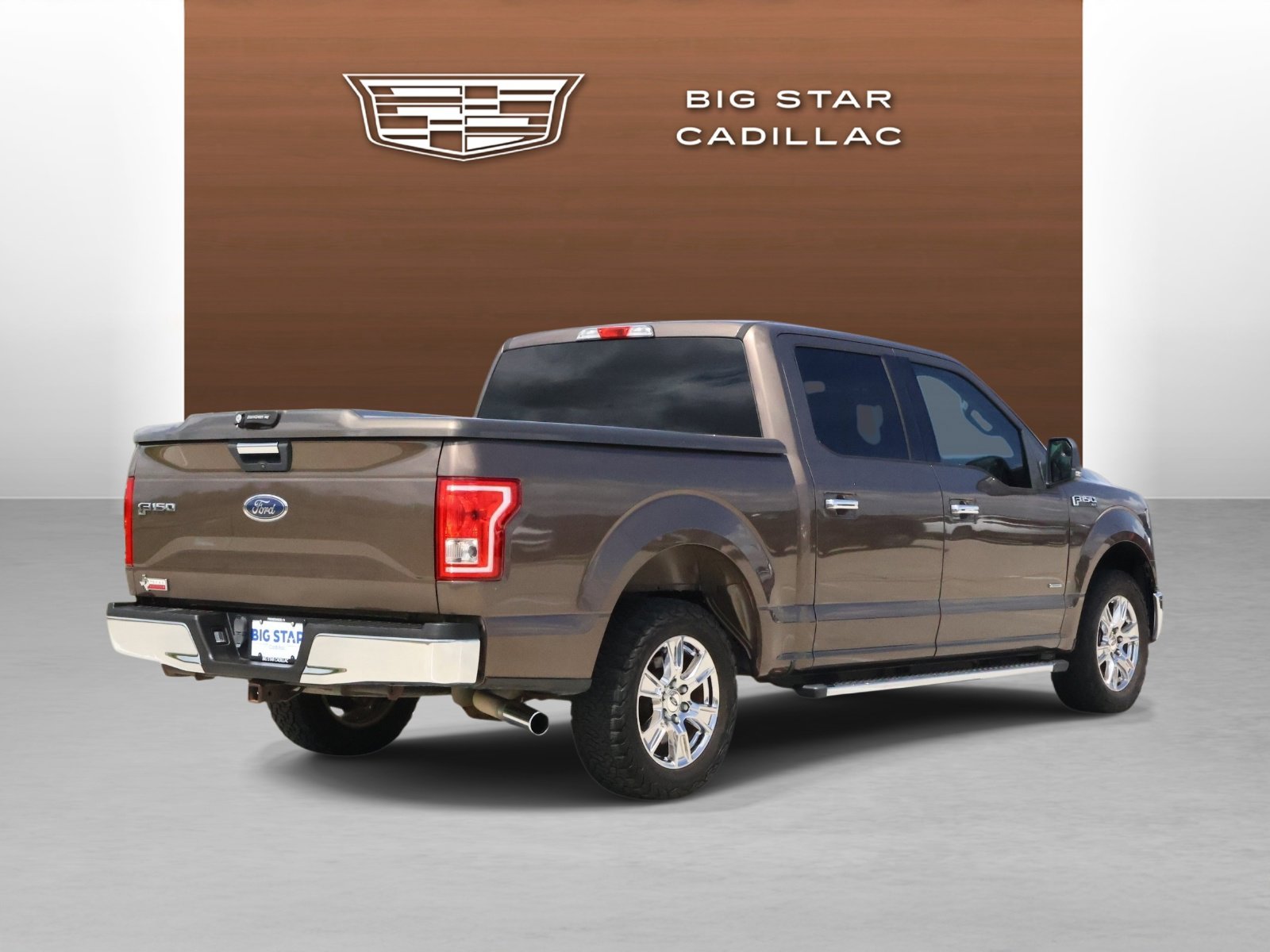 Used 2015 Ford F150 XLT w/ Equipment Group 301A Mid image 5