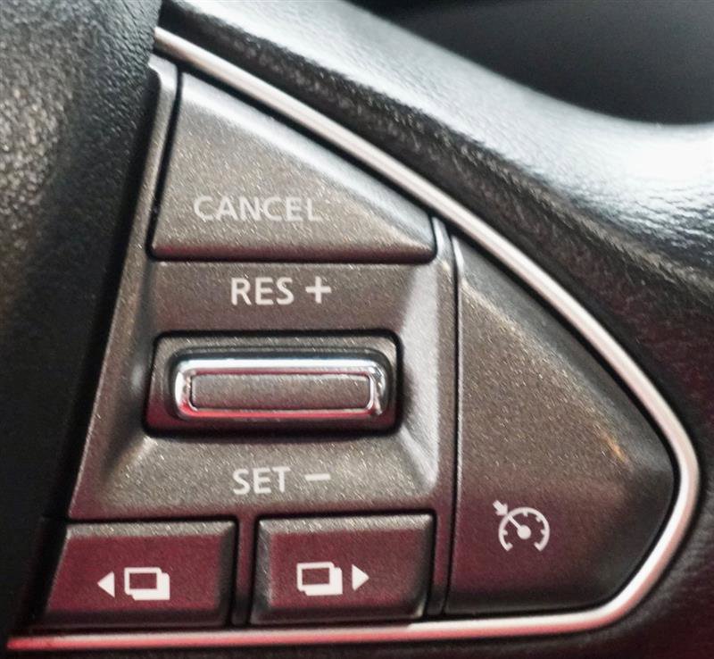 Used 2017 INFINITI Q50 Signature Edition w/ All Weather Package (L93) image 15