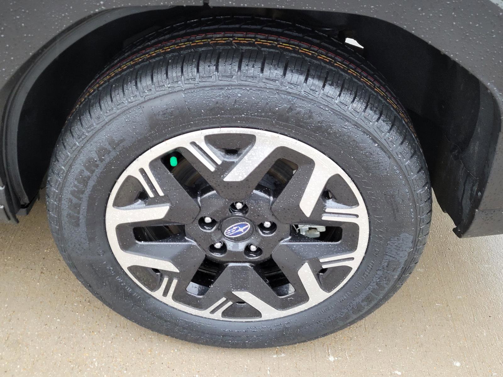 Certified 2025 Subaru Forester Premium AWD/4WD image 23