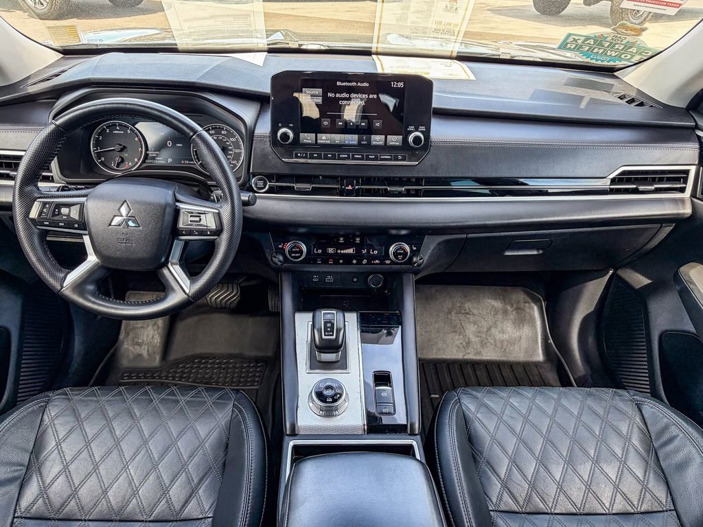 Used 2022 Mitsubishi Outlander SEL image 16
