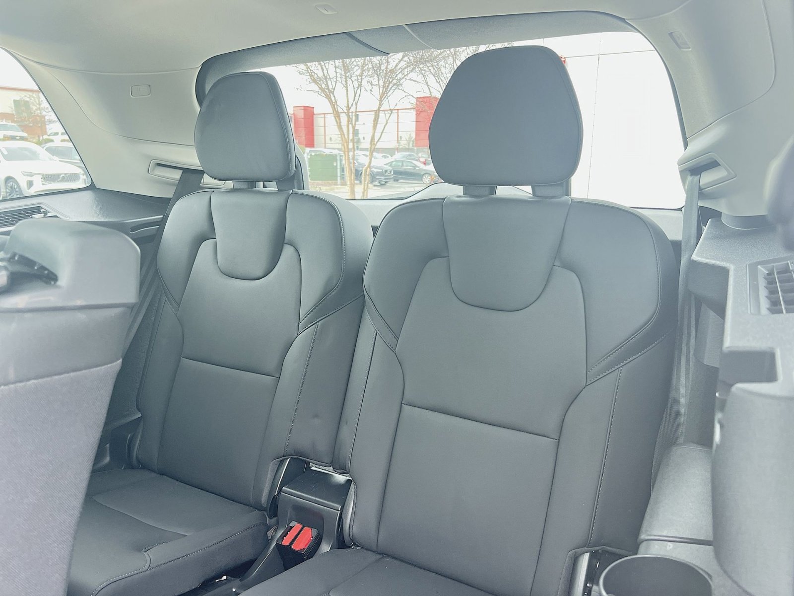 Certified 2025 Volvo XC90 B6 Plus AWD/4WD image 26