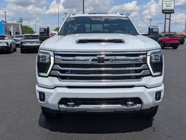 New 2026 Chevrolet Silverado 2500 High Country w/ High Country Premium Package AWD/4WD video 2