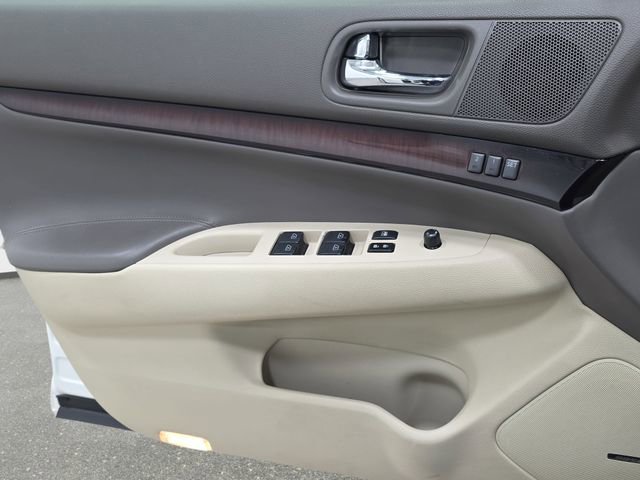 Used 2012 INFINITI G37 x w/ Premium Pkg image 26