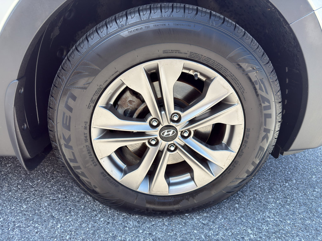 Used 2015 Hyundai Santa Fe Sport AWD/4WD image 18