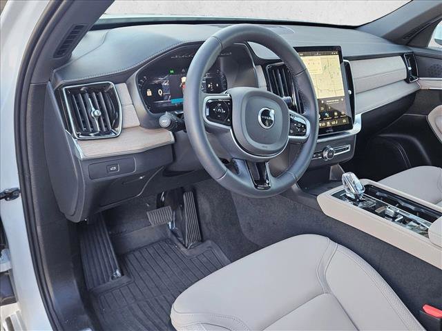 Certified 2026 Volvo XC90 B6 Plus w/ Protection Package image 9