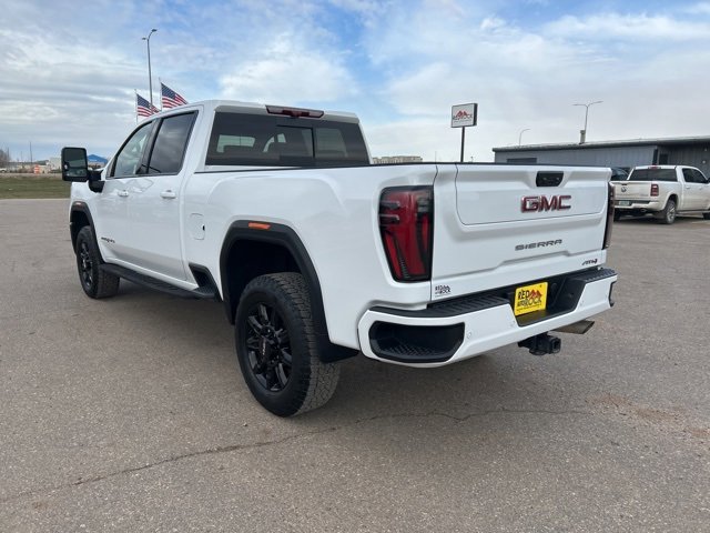 Used 2025 GMC Sierra 2500 AT4 w/ AT4 Premium Plus Package image 5