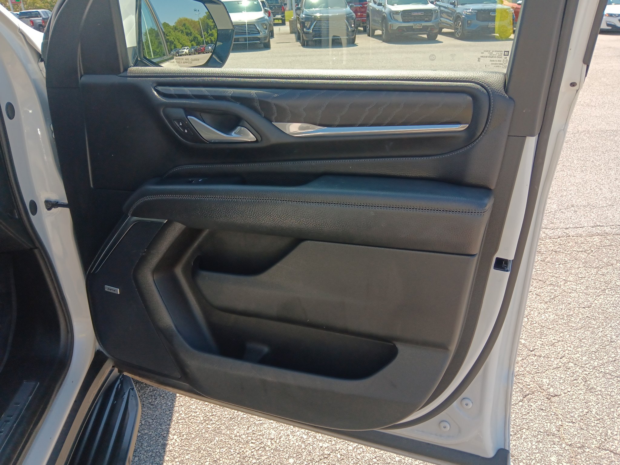Used 2024 GMC Yukon XL Denali w/ LPO, Floor Liner Package AWD/4WD image 23
