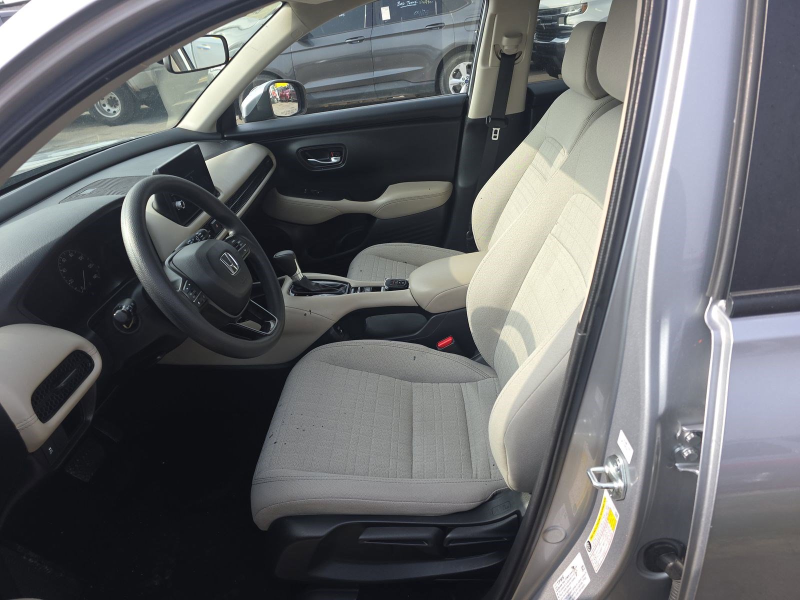 Used 2026 Honda HR-V LX image 8