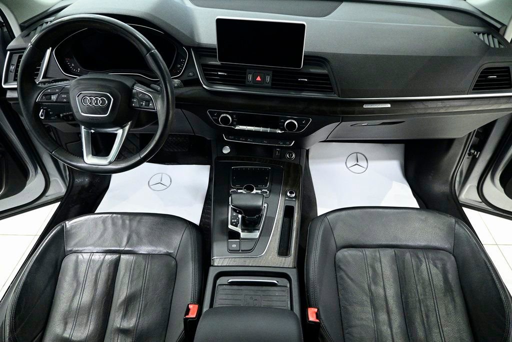 Used 2019 Audi Q5 2.0T Premium Plus w/ Premium Plus Package image 13