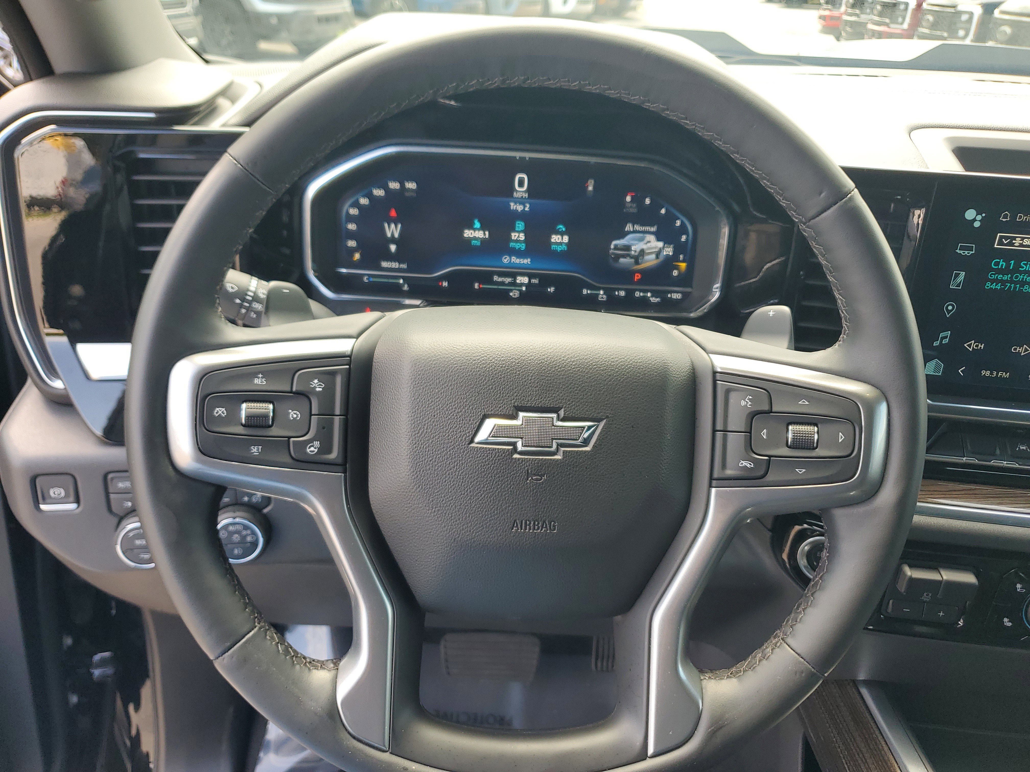 Used 2025 Chevrolet Silverado 1500 LT Trail Boss image 19