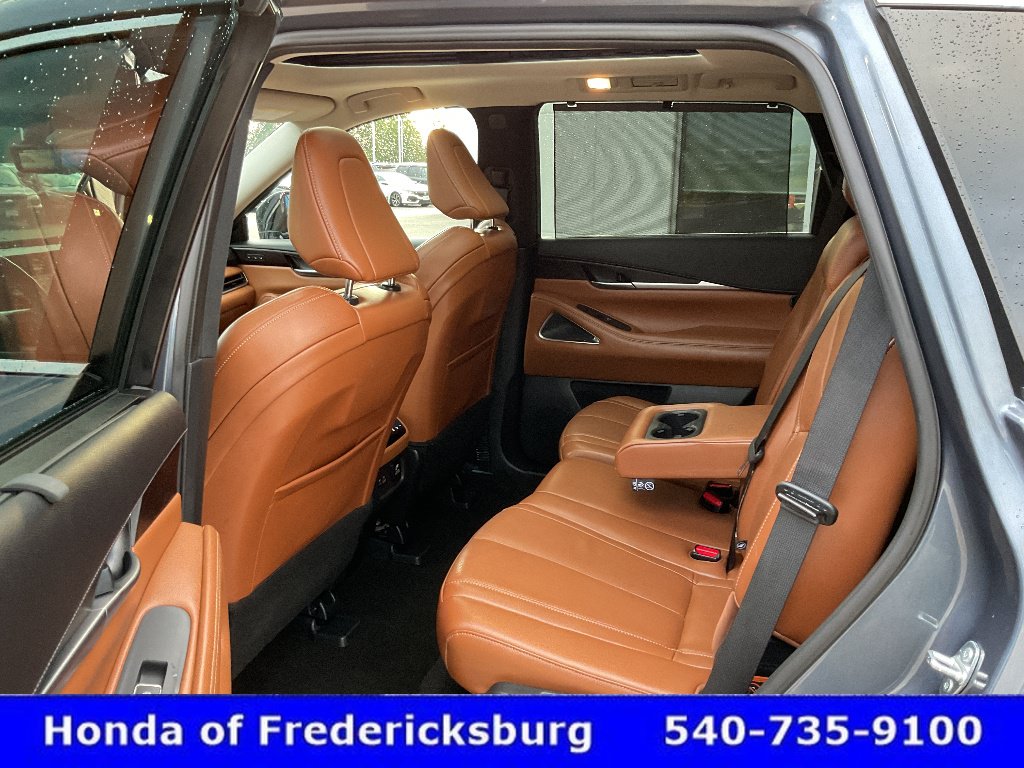 Used 2023 INFINITI QX60 Sensory w/ Vision Package AWD/4WD image 34